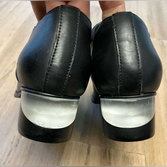 Steve Madden women’s leather black pointed toe Chelsea boots. Clear heel. Size 8 - Picture 7 of 9